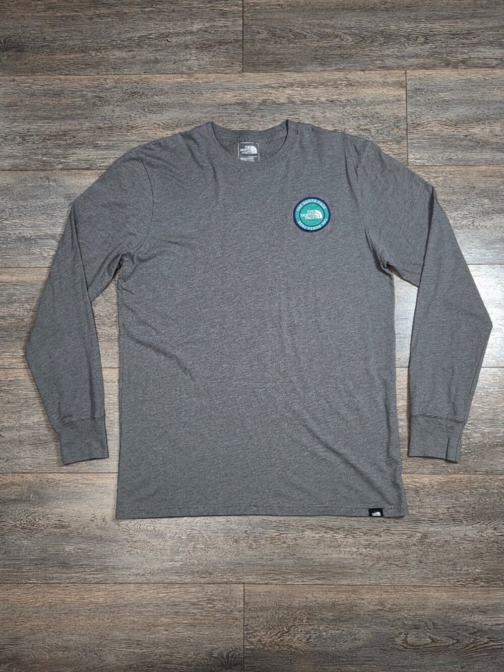 The North Face Long Sleeve Tee Grey Men's Medium Front Patch Back Logo